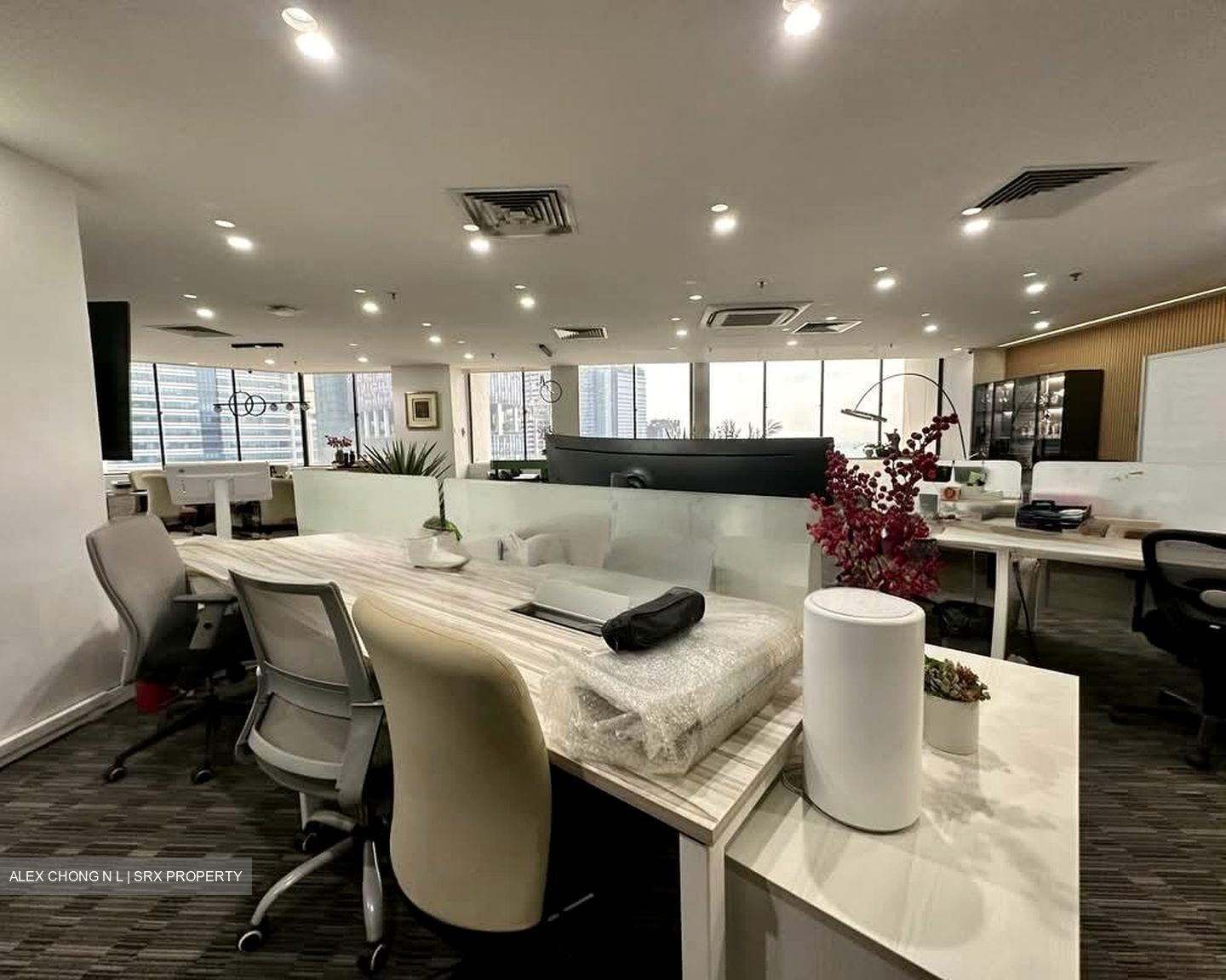 International Plaza (D2), Office #570053711